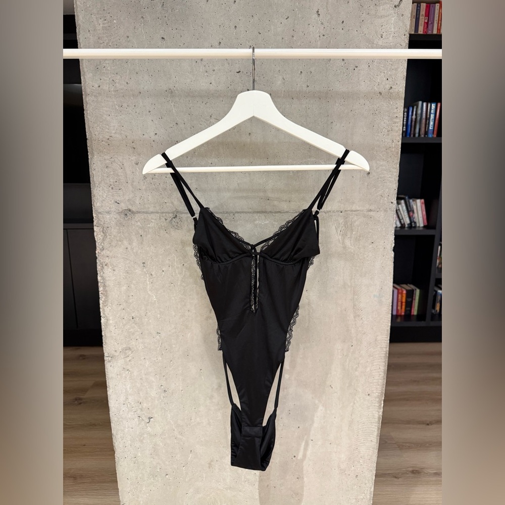 Elegant Black Lace Trim Bodysuit